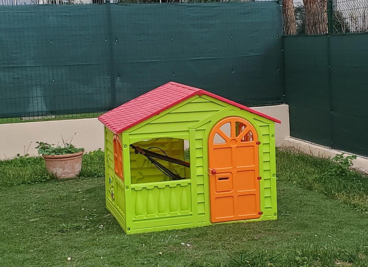Superbe Rez De Jardin Dans Residence Au Calme Nizza Exterior foto