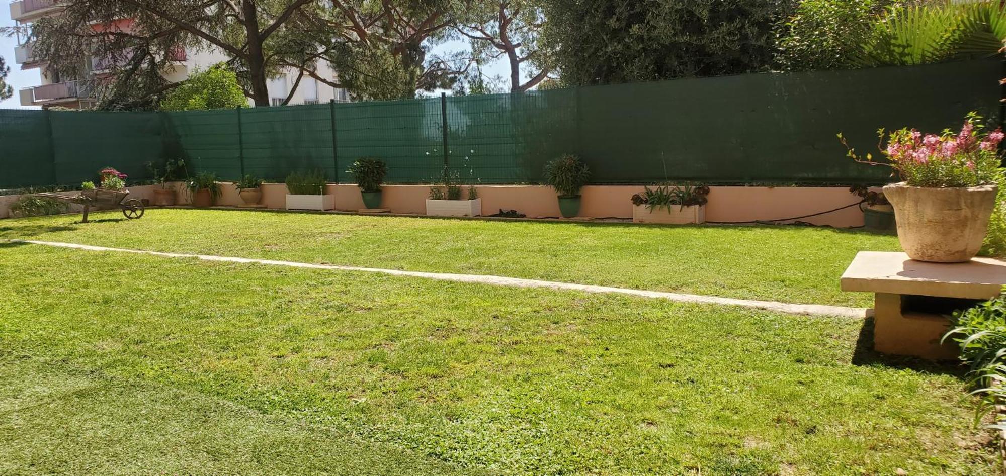 Superbe Rez De Jardin Dans Residence Au Calme Nizza Exterior foto